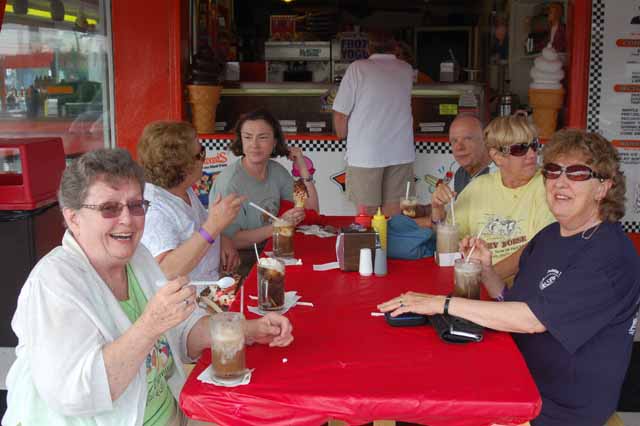 drinking root beer floats